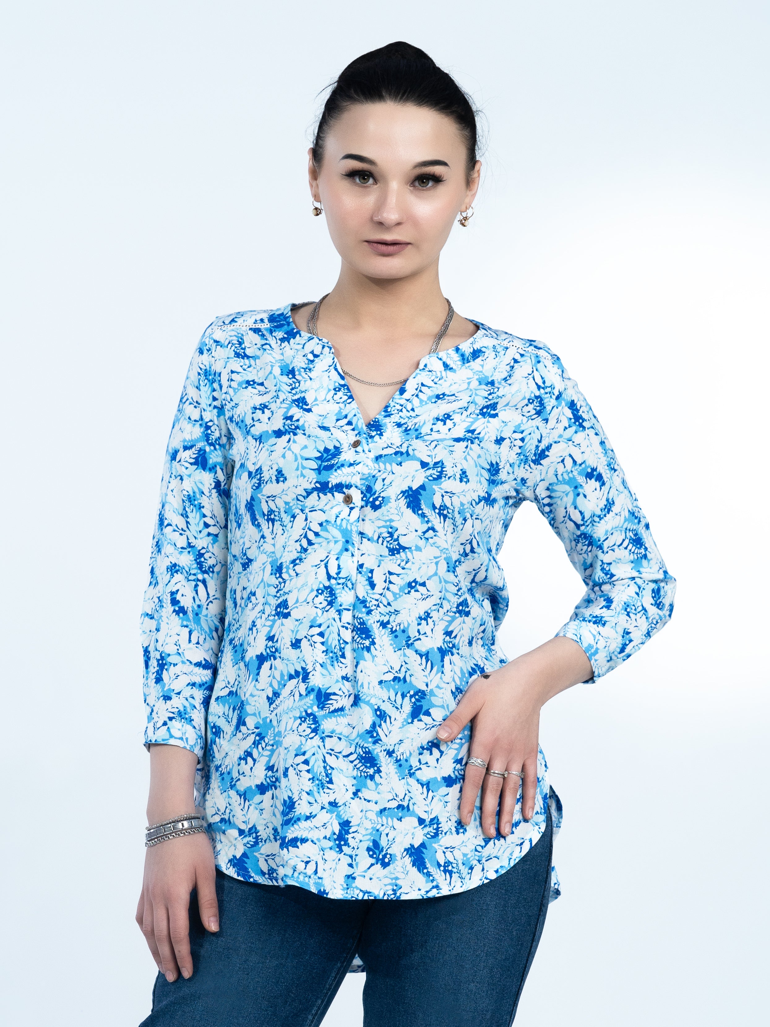 Blue & White Leaves AOP